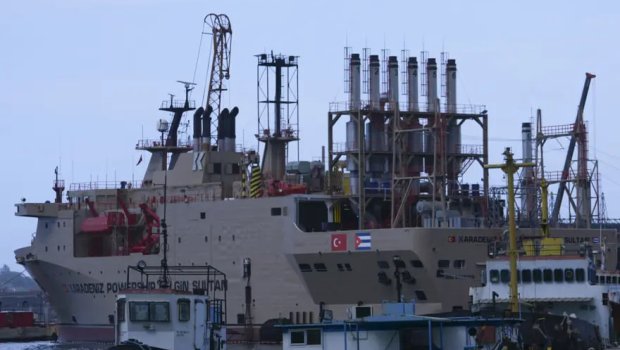 Türkiyə Kubaya üzən elektrik stansiya göndərdi