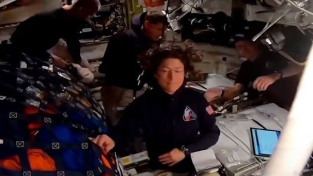 NASA-nın Ay missiyasında rekord: Ekipaj Yer kürəsindən ən uzaq məsafəyə çıxdı &ndash; VİDEO