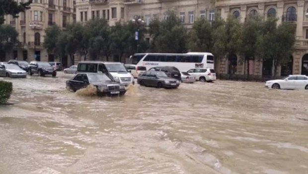 Azərbaycana yağan aramsız yağışların səbəbi bu imiş - AÇIQLANDI
