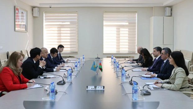 Medianın İnkişafı Agentliyində Qazaxıstan nümayəndə heyəti ilə görüş keçirildi - FOTO