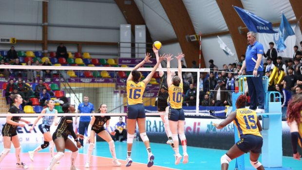 &ldquo;Turan&rdquo; və &ldquo;DH Volley&rdquo; qələbə qazandı