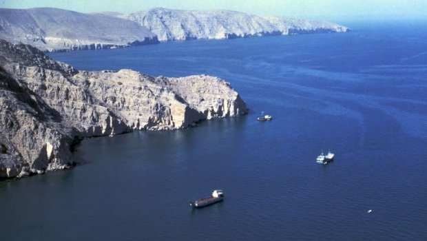 ABŞ-dakı neft şirkətləri Hörmüzlə bağlı Trampa etiraz etdilər