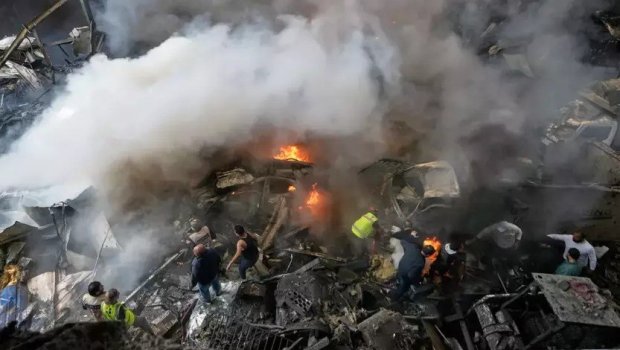 İsrail Livanın cənubunu bombalayıb - VİDEO