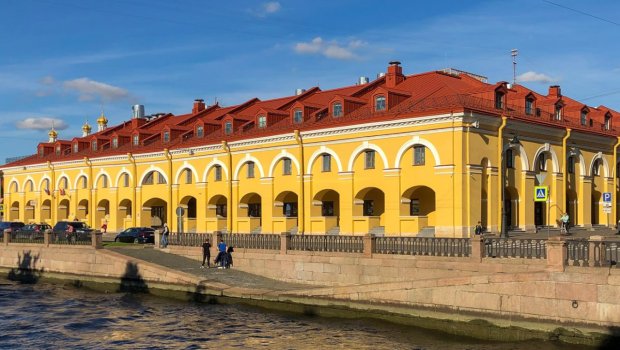 Sabiq azərbaycanlı deputat Sankt-Peterburqda bu mehmanxana kompleksini aldı