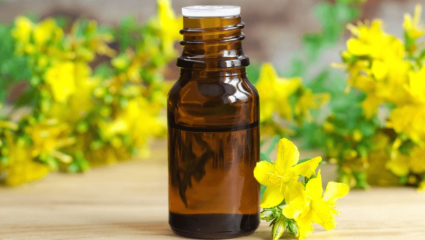 Dəridəki yara izlərini yox edən MÖCÜZƏVİ YAĞ: Faydasını çox az adam bilir!