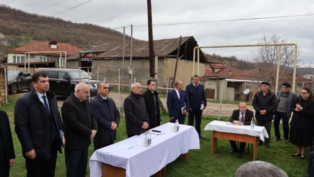 Qusar icra başçısının növbəti səyyar qəbulu: Sakinlərin müraciətləri ilə bağlı tapşırıq verdi - FOTO