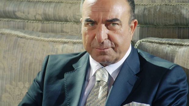 "Kurtlar Vadisi"nin "Karahanlı"sı serialdan ayrılma səbəbini AÇIQLADI