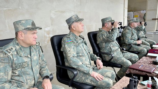 Zakir Həsənov hərbi hissəyə getdi - FOTO