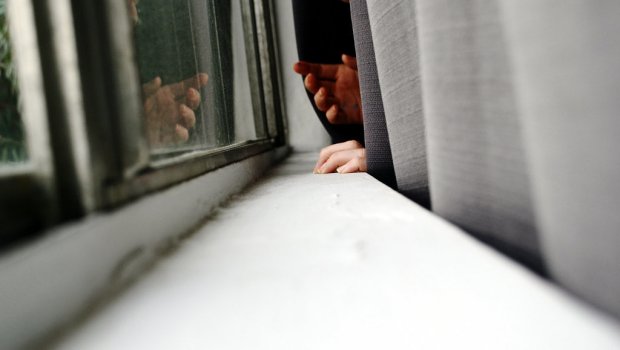 Bakıda daha bir nəfər pəncərədən yıxılıb həyatını itirdi