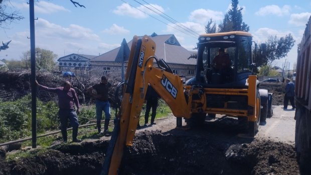 Kürdəmirdə magistral su boru kəmərindəki partlayışla bağlı araşdırma başladı &ndash; FOTO