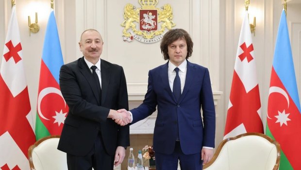 İlham Əliyevin Tbilisidə İrakli Kobaxidze ilə görüşündən EKSKLÜZİV GÖRÜNTÜLƏR