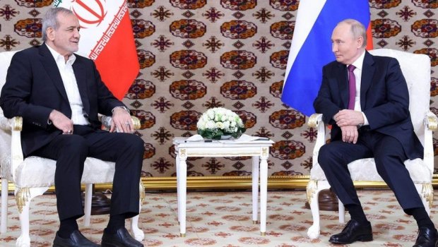 Putin Pezeşkianla telefonla danışdı