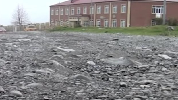 Oğuzda uzun illər həllini tapmayan yol problemi - VİDEO