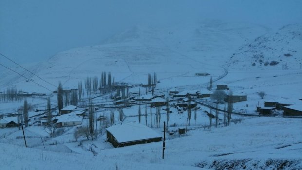 Qubaya və Qusara yenidən qar yağdı - FOTO