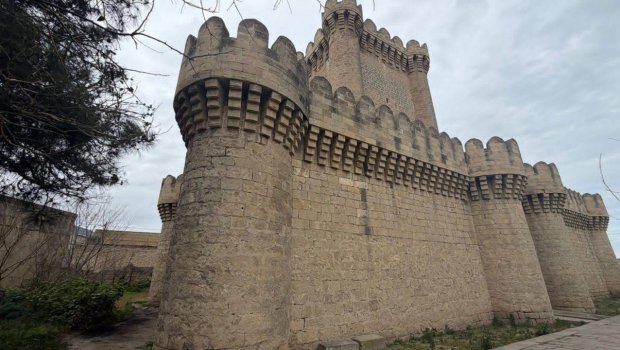 Böyük Mərdəkan qəsrində ÇÖKMƏ &ndash; FOTO