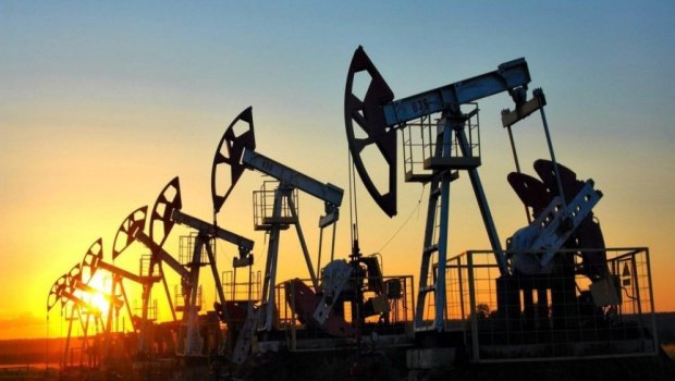 &ldquo;Brent&rdquo; neftinin qiyməti 98 dollardan aşağı endi