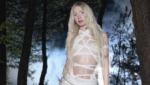 Aleyna Tilki: &ldquo;8 yaşımda aldatmağın nə olduğunu öyrəndim&rdquo; &ndash; FOTO-VİDEO