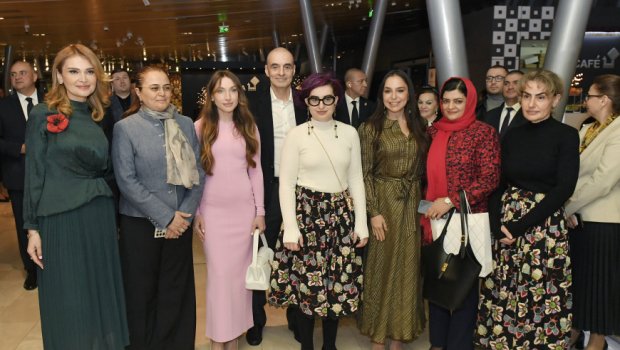 Leyla və Alena Əliyevalar &ldquo;Yaddaşa həkk olunan təsvir&rdquo; sərgisində - FOTO