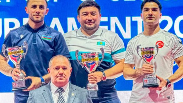 Güləşçilərimiz Türkiyədə 8 qızıl medal qazandı