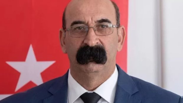 Təşkilat sədrinin bığı ajiotaj yaratdı