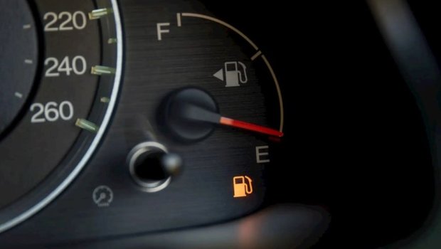 Niyə az benzinlə maşını sürmək olmaz?