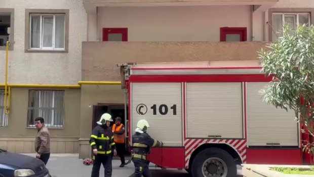 Xırdalanda çoxmərtəbəli binada yanğın &ndash; VİDEO