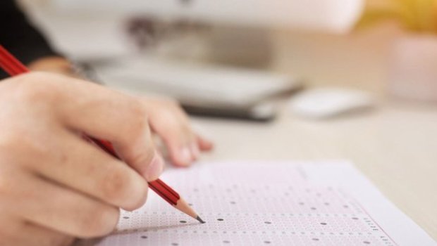 Buraxılış imtahanında üç nəfər maksimum BAL TOPLADI &ndash; ADLAR