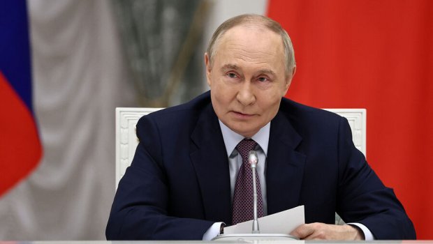 Putin Təhlükəsizlik Şurasının üzvləri ilə müşavirə keçirdi