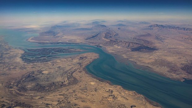 İlk kruiz gəmisi Hörmüz boğazından yola düşüb