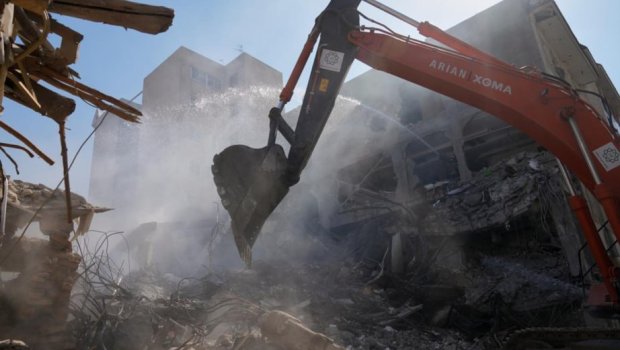 Hücumlar nəticəsində İranda neçə nəfər həlak olub?