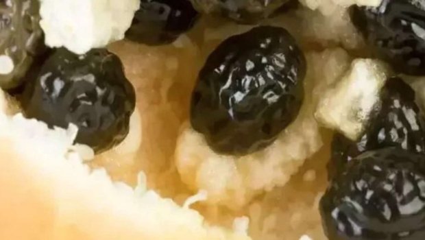 Göylərdən gələn hədiyyə: Biri 20 manata satılır