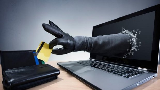 31 mindən çox kart BLOKLANIB - 7 milyonluq oğurluğun qarşısı ALINDI