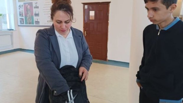 Məktəblərdə şagirdlərin çantalarının yoxlanılması ilə bağlı valideynlərə MÜRACİƏT &ndash; FOTO