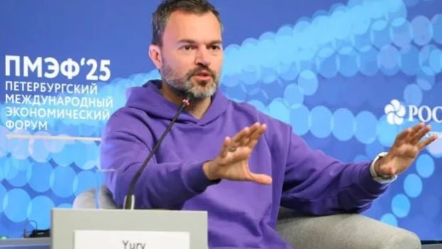 Milyarder etiraf etdi: Kitab oxumuram, çünki insanı öz düşüncə tərzindən uzaqlaşdırır