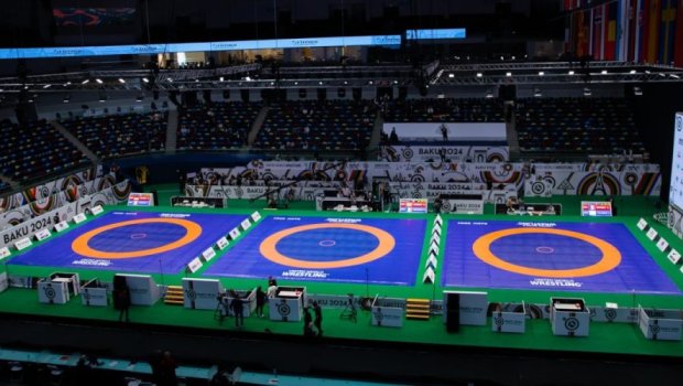 Avropa çempionatı: 2 qadın güləşçimiz yarımfinalda - FOTO