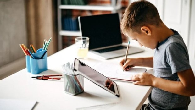 SON DƏQİQƏ! Bakıda bəzi məktəb və universitetlər distant təhsilə keçəcək