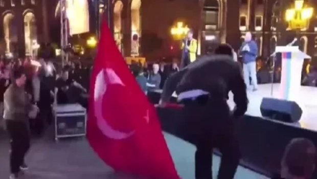 Ermənistanda TÜRKİYƏ BAYRAĞI yandırıldı: Paşinyan DƏRHAL reaksiya verdi - VİDEO