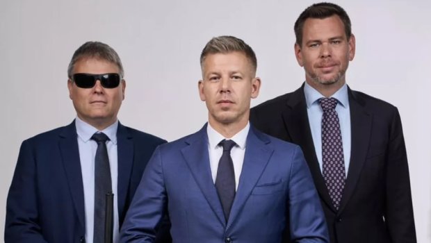 16 yaşında görmə qabiliyyətini itirən şəxs Macarıstanda nazir təyin OLUNACAQ &ndash; FOTO