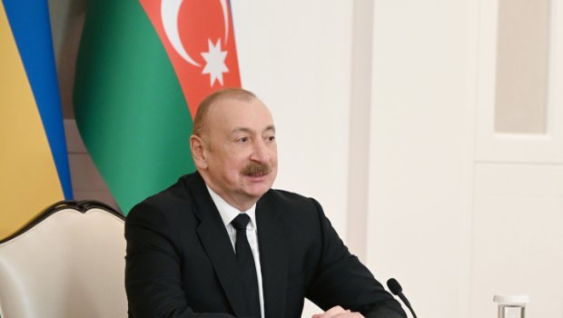 İlham Əliyev: &ldquo;Həm Azərbaycanda, həm də Ukraynada hərbi sənaye kompleksi inkişaf edir&rdquo;