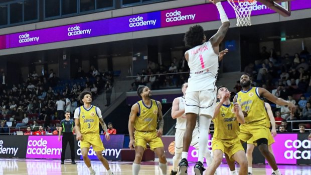 &ldquo;Sabah&rdquo; finala yüksəldi