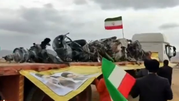 İranda məhv edilmiş ABŞ hərbi texnikası nümayiş etdirildi - VİDEO