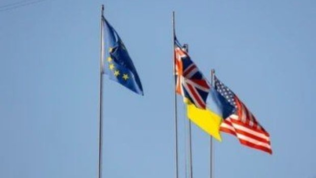 Ukrayna, Britaniya və Avropa İttifaqı Trampın iştirak etdiyi tədbirdə atışmanı pislədi