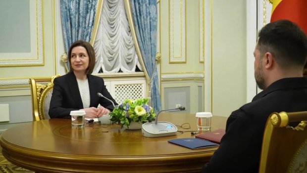 Zelenski Sandu ilə görüşdü - VİDEO