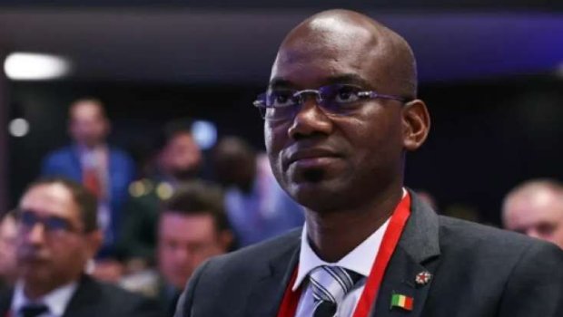 Bu ölkənin müdafiə naziri öldürüldü