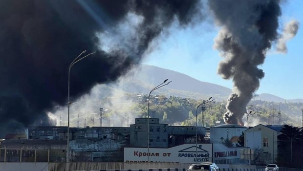 Tuapsedə neft emalı zavodunda yanğına görə sakinlər təxliyə olunur &ndash; VİDEO