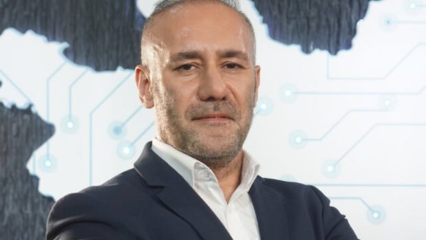 Kamran Ağayev vəzifəsindən getdi - İRİA-da kütləvi ixtisarlar var?