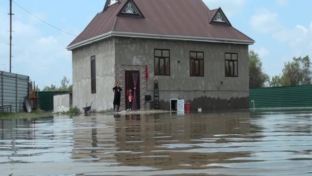 Kürdəmirdə Kürün səviyyəsi qalxdı - ev və əkin sahələri su altında qaldı - FOTOLAR