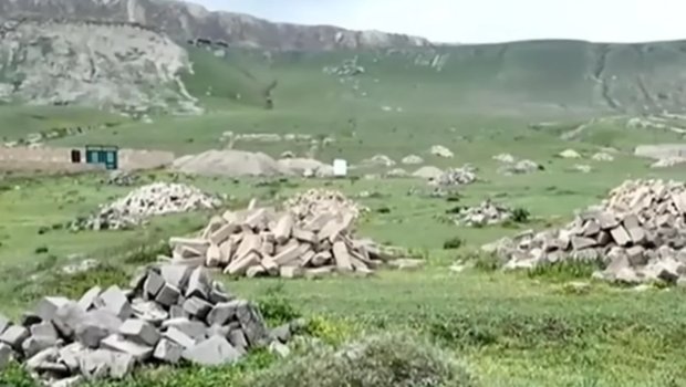 Abşeronda "ucuz torpaq" tələsi: Qanunsuz evlər artır - VİDEO