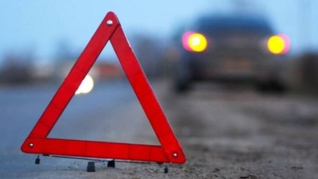 Goranboyda mikroavtobusla minik maşını toqquşdu - Yaralılar var