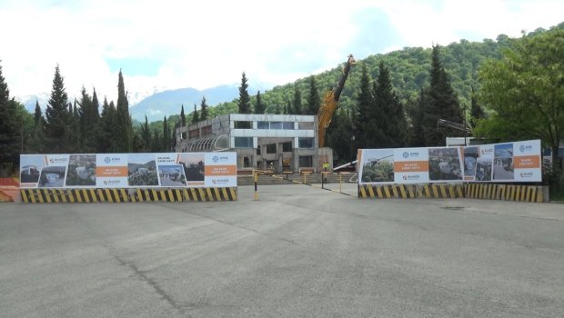 Balakəndəki ilk kanat yolu yenidən qurulur - FOTO